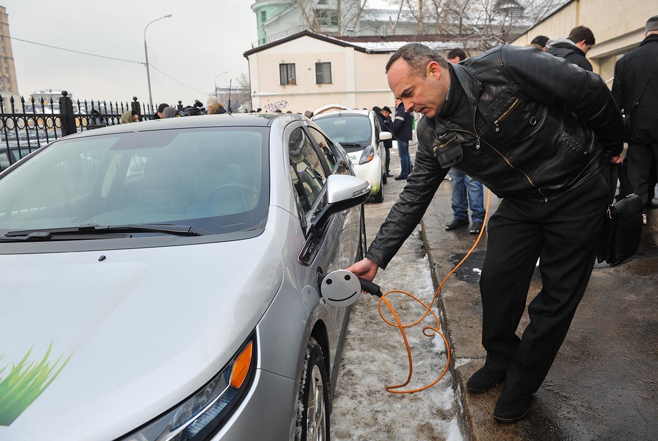Le premier réseau de bornes de recharge pour véhicules électriques à Moscou
