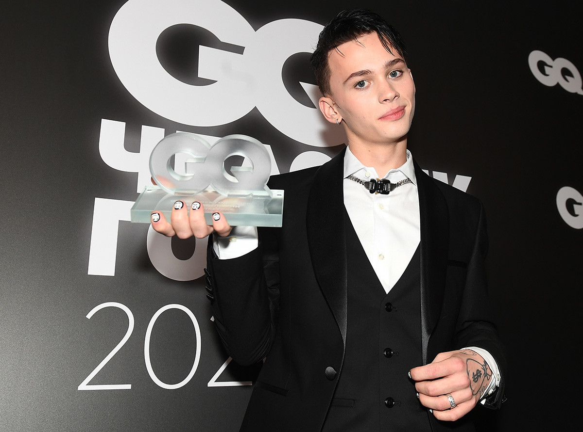 Blogger Daniil Milokhin, Gewinner der Nominierung Entdeckung des Jahres, bei der Preisverleihung GQ Person des Jahres - 2020 im Maxim Gorki Moskauer Kunstakademie-Theater.