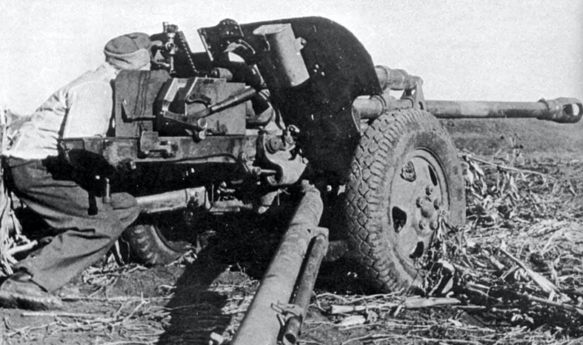Совјетски противтенковски топ ЗиС-3 у кал.76,2мм