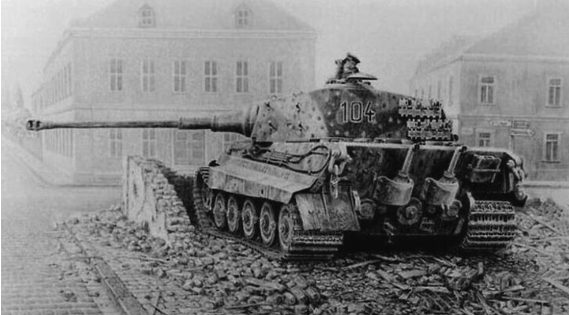 Немачки тешки тенк Panzerkampfwagen VI Ausf. B, Tiger II / Königstiger „Краљевски тигар“