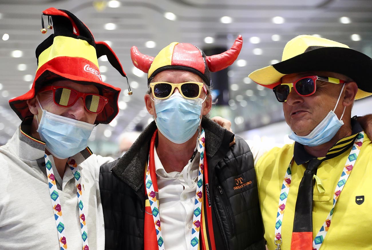 Санкт-Петербург, навијачи белгијског тима на аеродрому Пулково који су дошли на утакмицу Европског фудбалског првенства између Белгије и Русије.