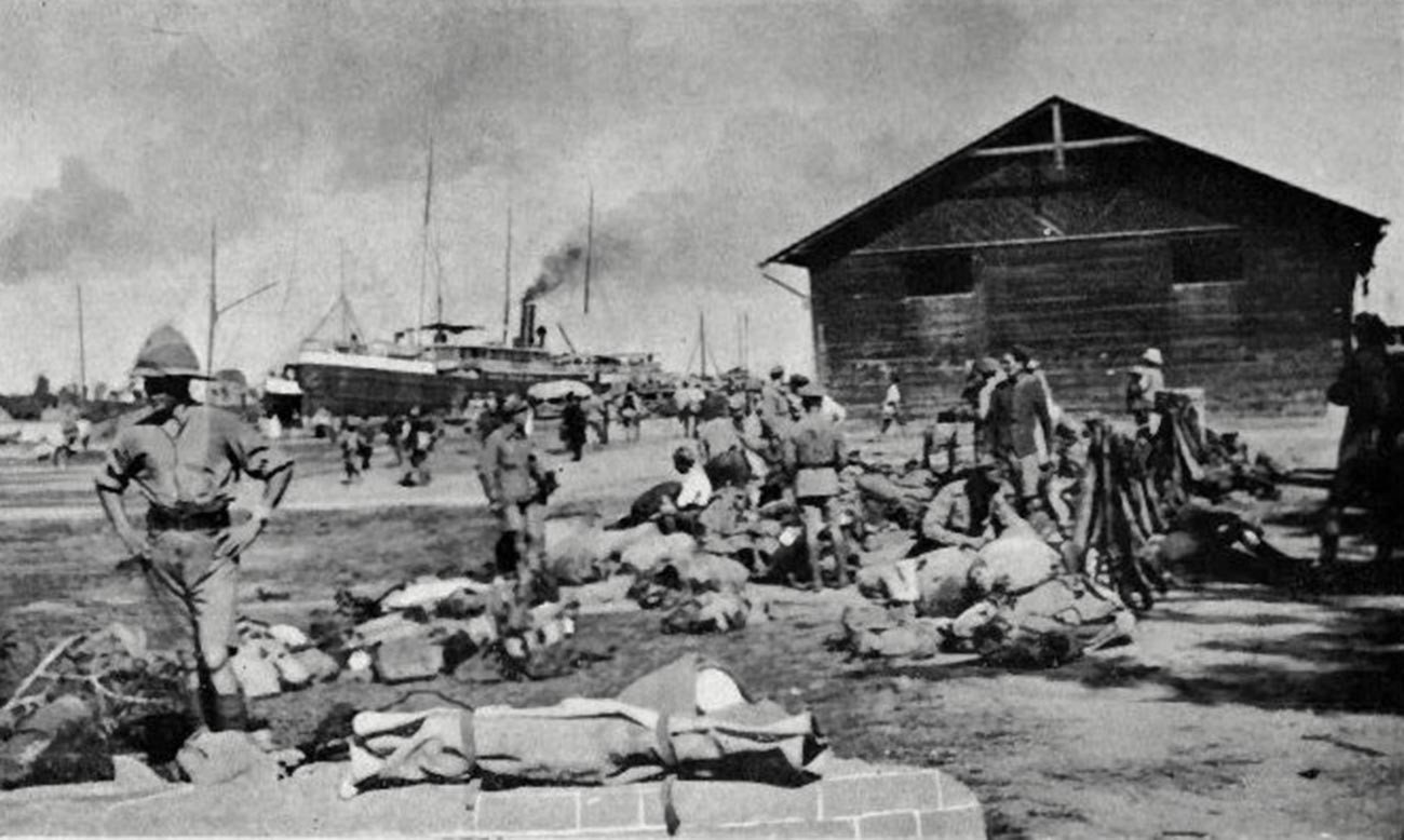 British troops in Enzeli.