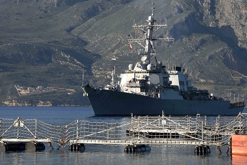 USS Ross usidren u Grčkoj