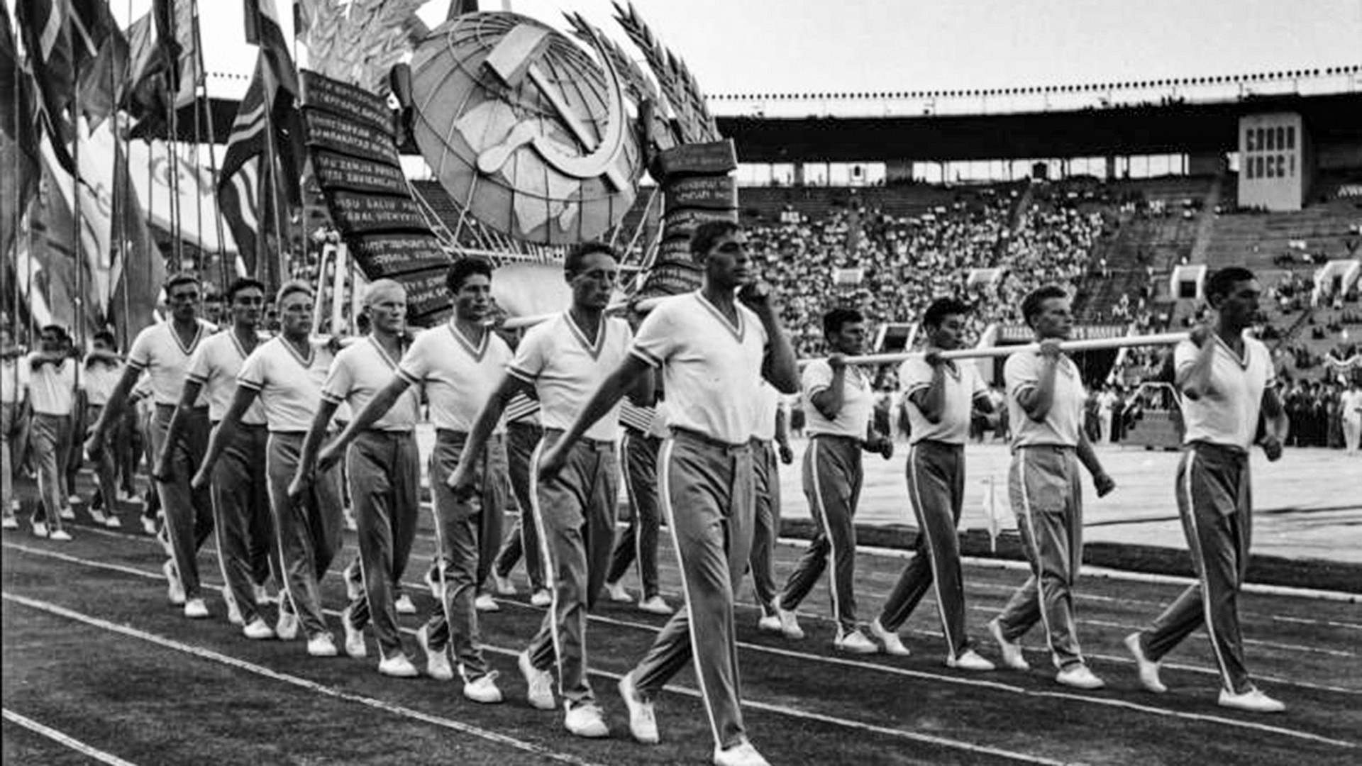 Soviet sportsmen, 1950s. 