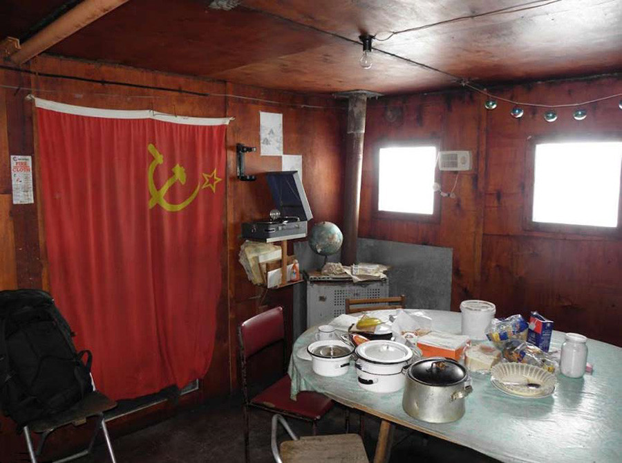 Supposedly, this is the hut interior, as seen by the team preparing to depart on leg 2 of the South Pole-Queen Maud Land Traverse in 1965-66.