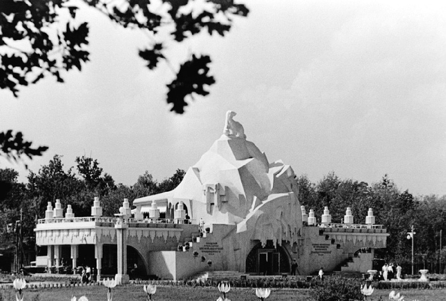 Il Padiglione “Glavkhladoprom” (“Direzione centrale dell’industria della refrigerazione”) in una foto del 1939