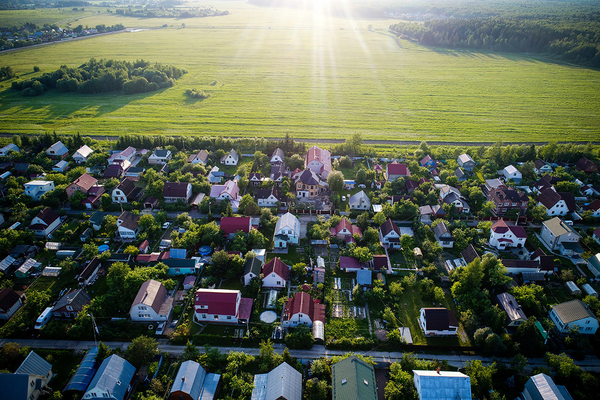 Privathäuser in der Region Moskau.