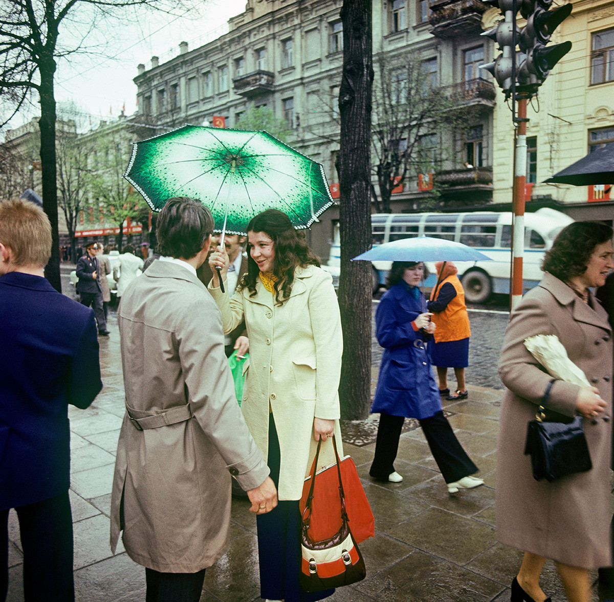 Litauische SSR. Auf dem Lenin-Prospekt (Didzioji-Straße) in Vilnius, 1980.