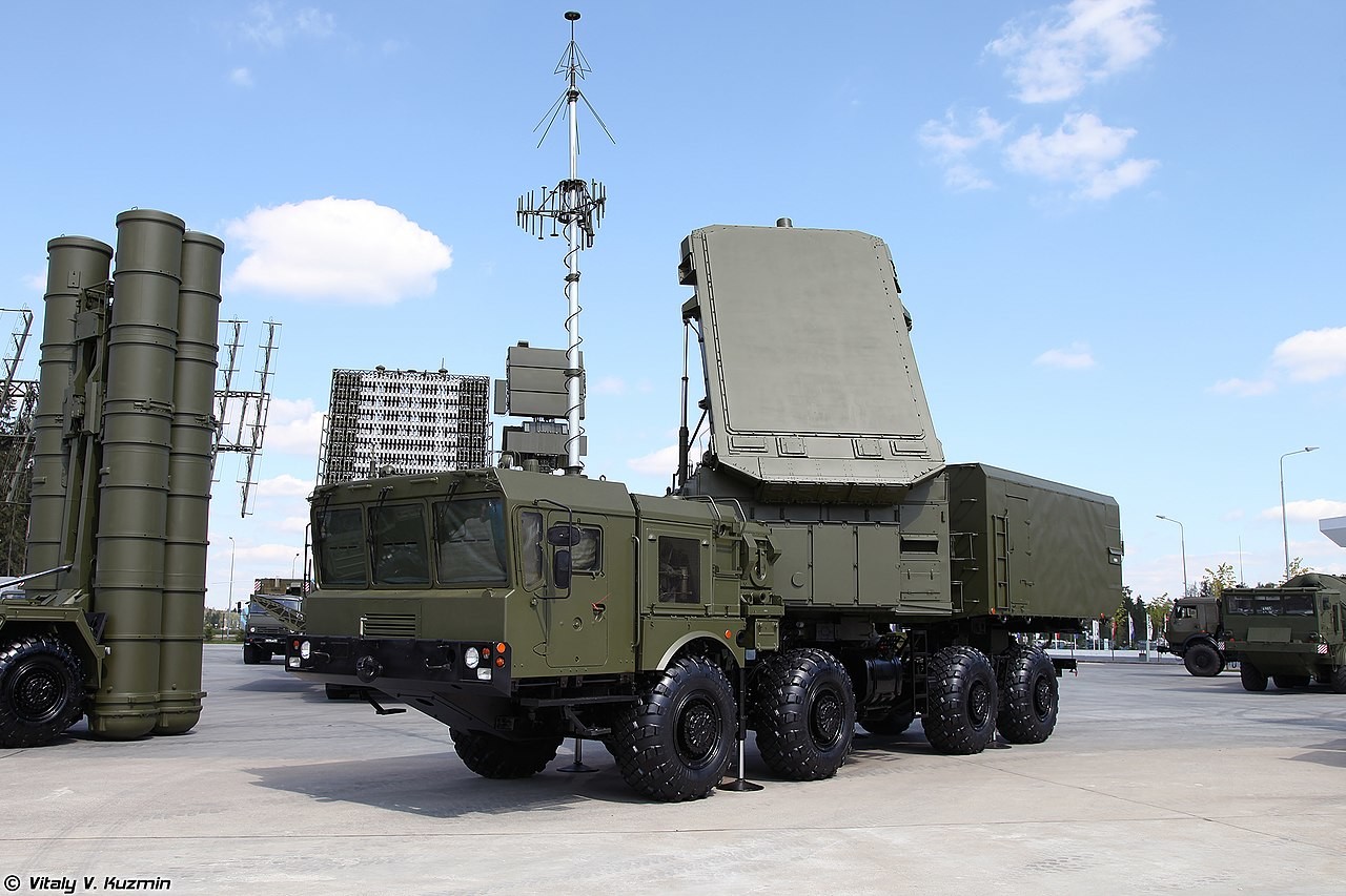 Radar dolgega dosega 92N6A, ki je del protizračnega sistema S-400.