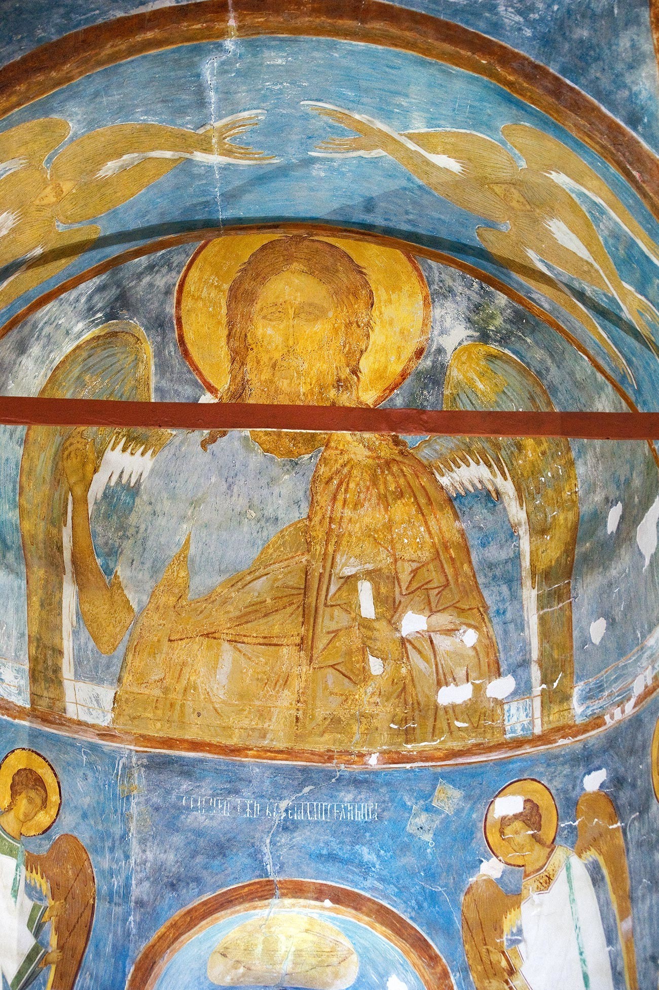 Katedrala rojstva Device Marije. Severna apsida s fresko Janeza Krstnika, angela v puščavi. 1. junij 2014
