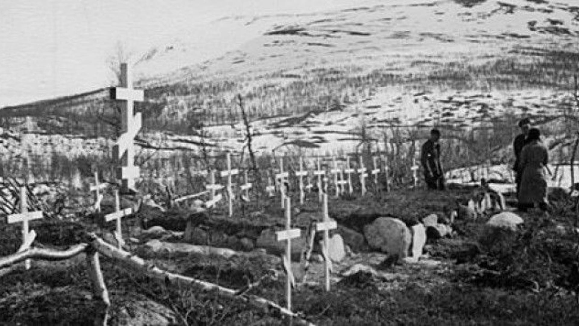Pemakaman Soviet di Norwegia utara.