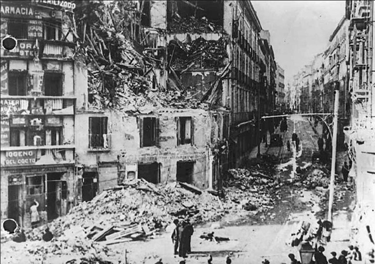 Consequências do bombardeio de Madri. Foto de 3 de dezembro de 1936.
