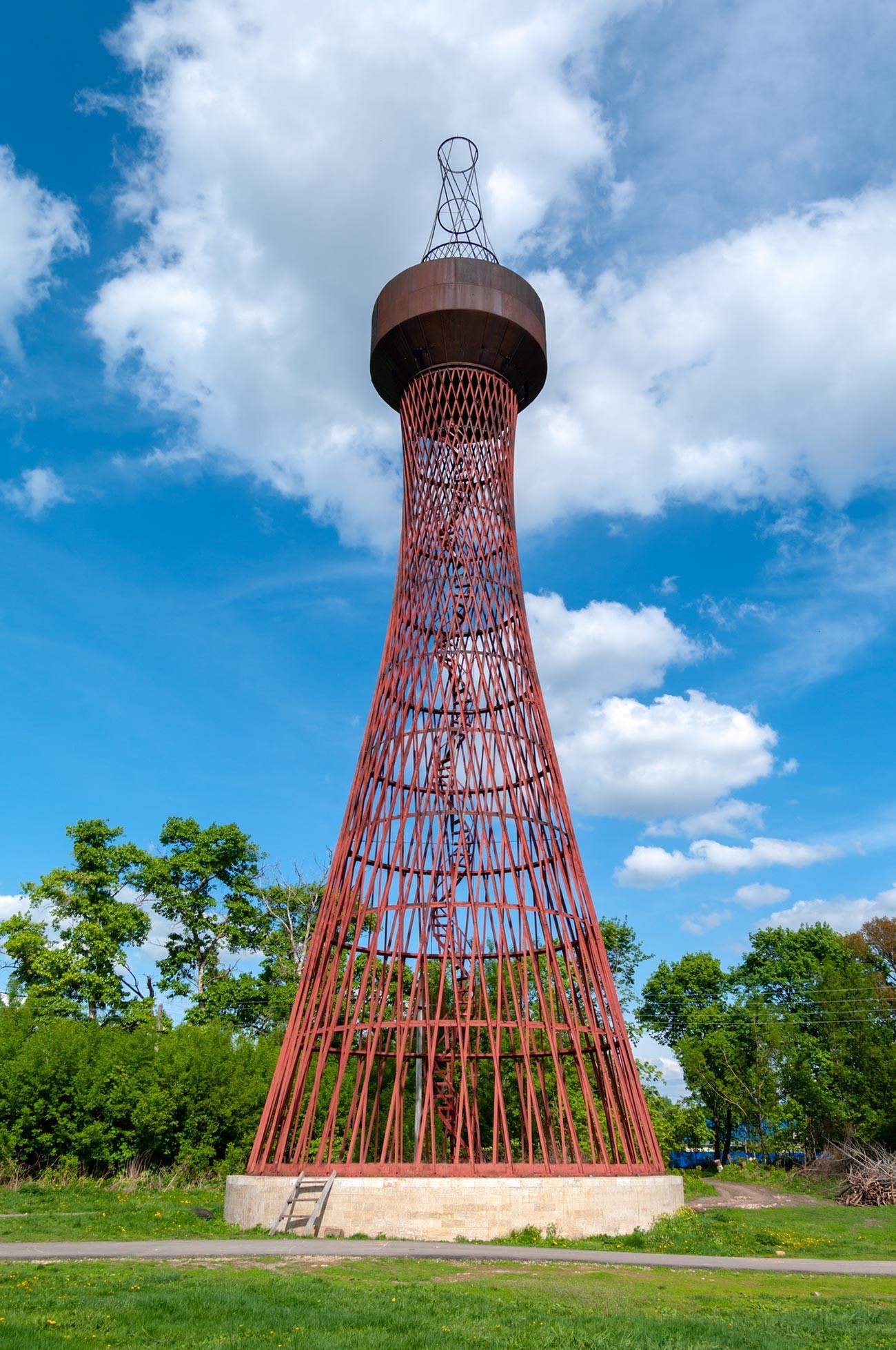 Prvi hiperboloidni stolp Šuhova v Polibinu, Lipecka regija.