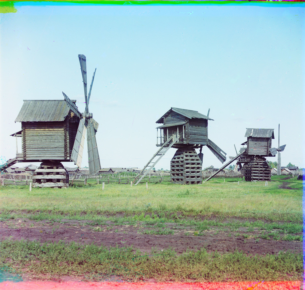 V bližini Jalutorovska. Mlini na veter. Poletje 1912
