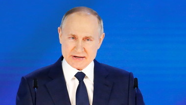 Путин со објаснување за пожарите и поплавите во Русија