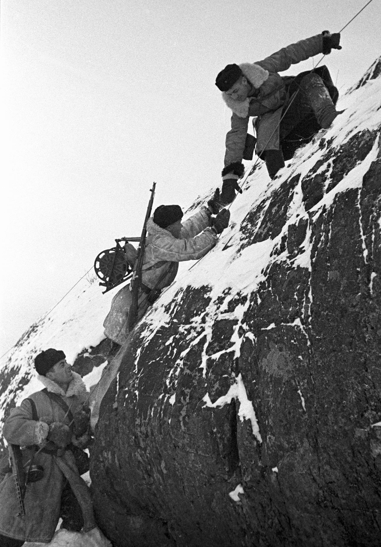 Soldati sovietici sulla penisola Rybachij
