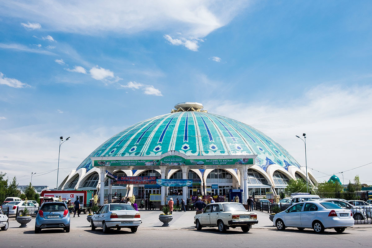 Taschkent, Usbekistan - 29. April 2019 - Taschkent Chorsu Bazaar oder Eski-Yuva Bazaar ist eine der Hauptattraktionen der Stadt.