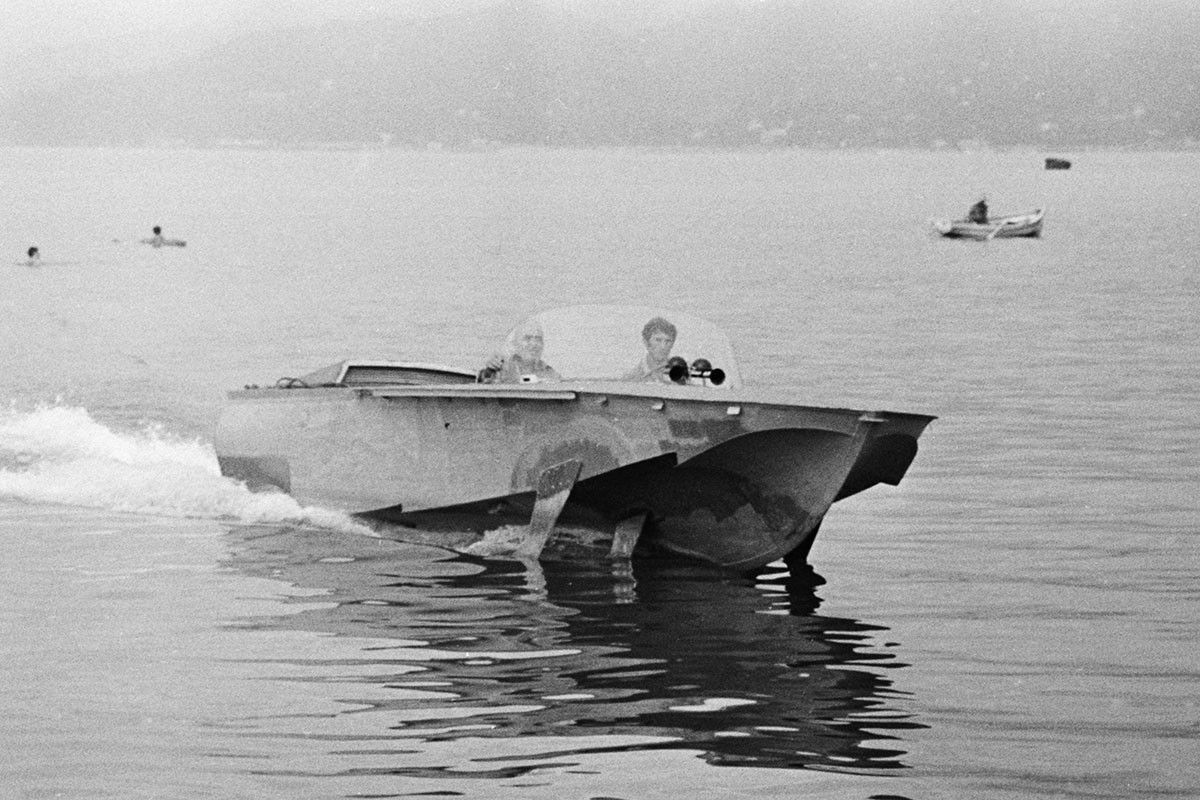 Глисер „Волга“ са подводним крилима из Батумског бродоградилишта за време тестирања. СССР, Аџарска АССР, 11. септембар 1972.