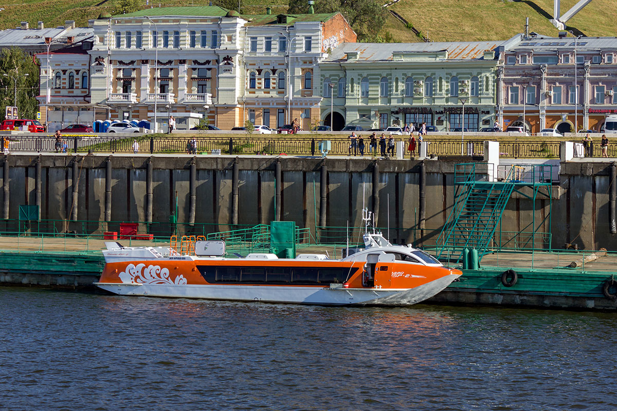 Hydrofoil vessel 