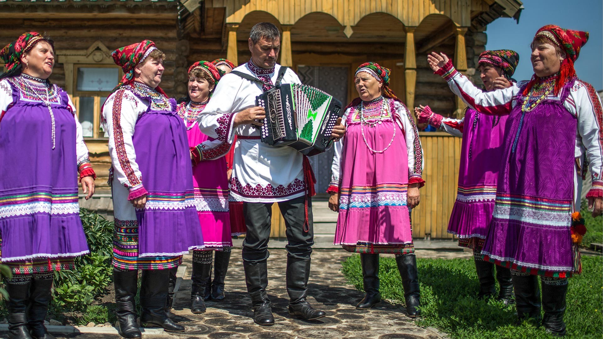 Zentrum der nationalen Kultur im Dorf Staraja Terizmorga in Mordwinien.