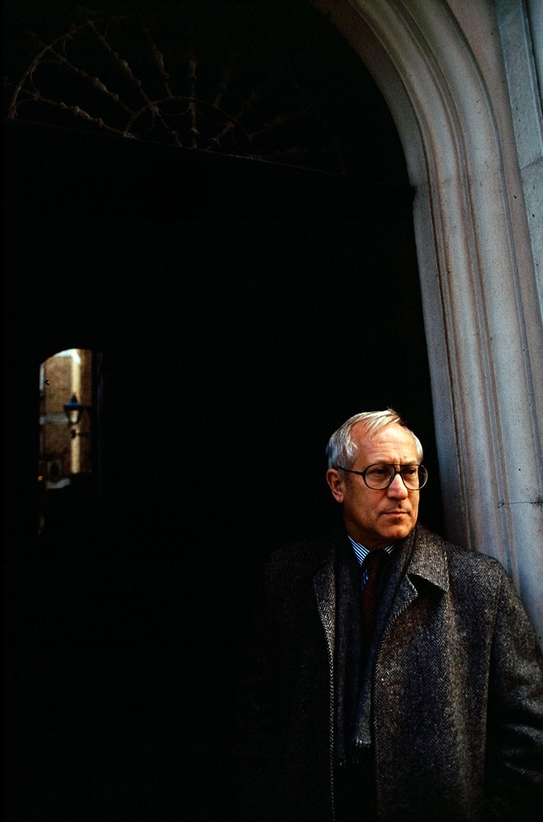 Oleg Gordiewski, KGB-Oberst, der 1985 nach Großbritannien übersiedelte. 1997 in London fotografiert.