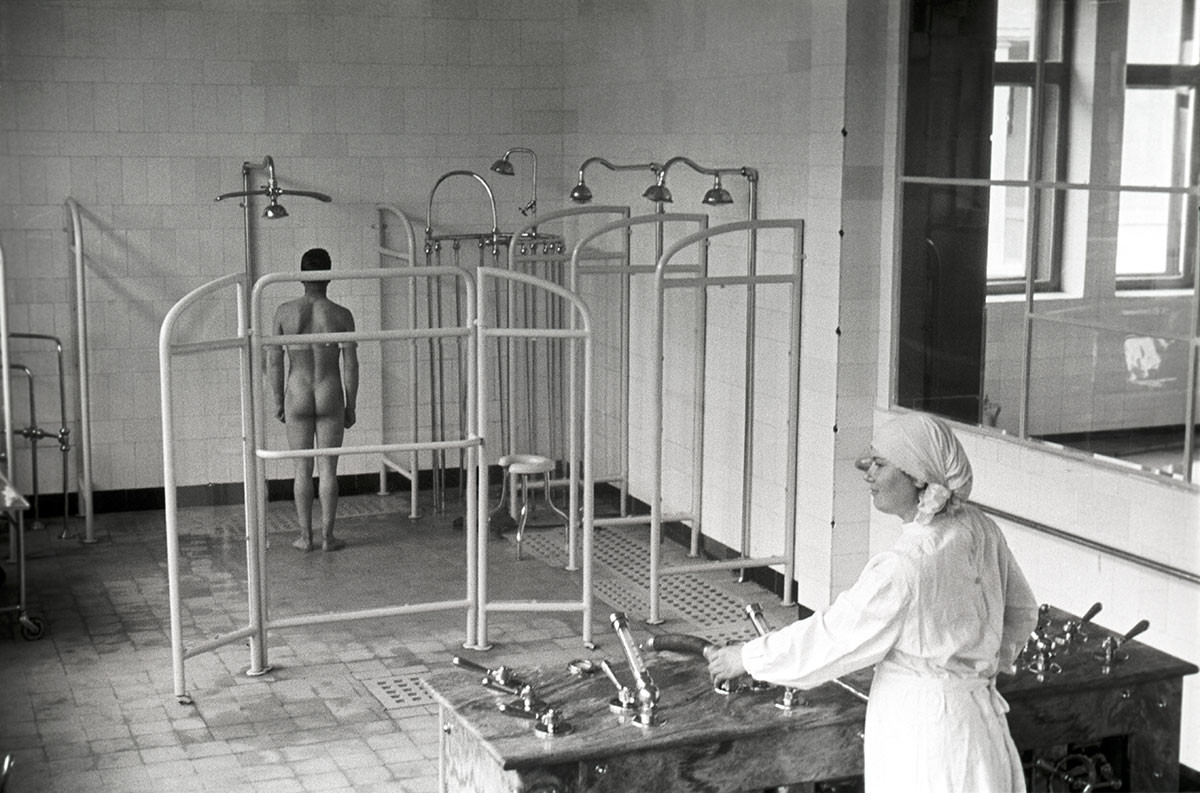 Санаторијум „Курпати“. Водне терапије. Јалта, Крим. 1950.