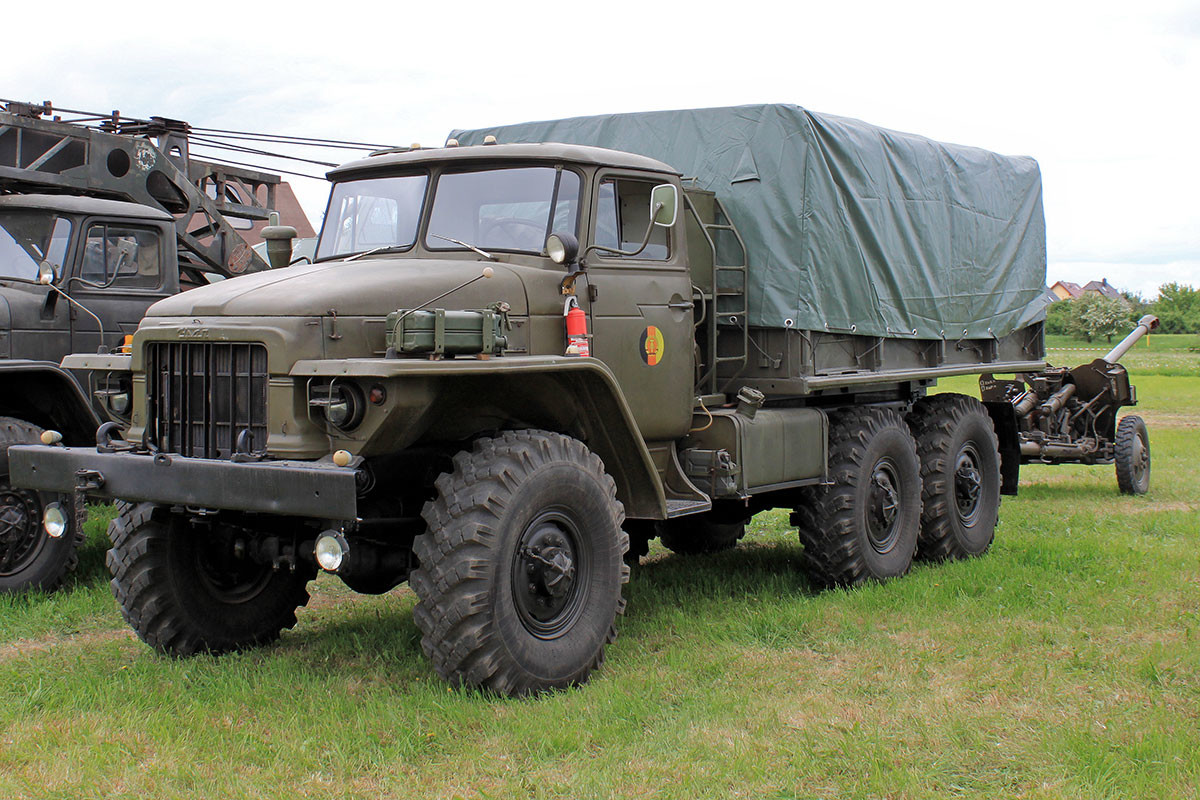 Ural-375D