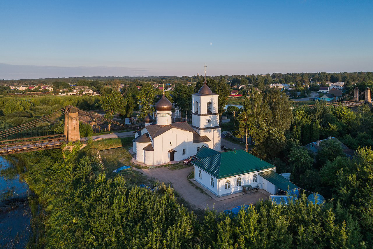 Церковь Святого Николая в городе Остров Псковской области