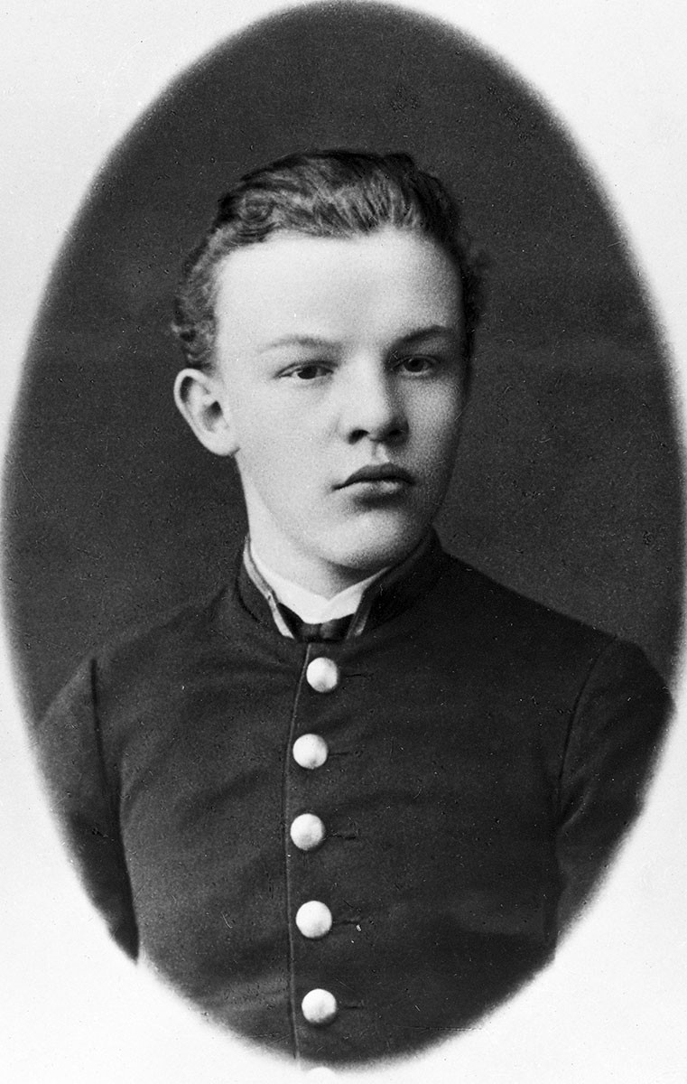 Vladimir Lenin a 17 anni, 1887