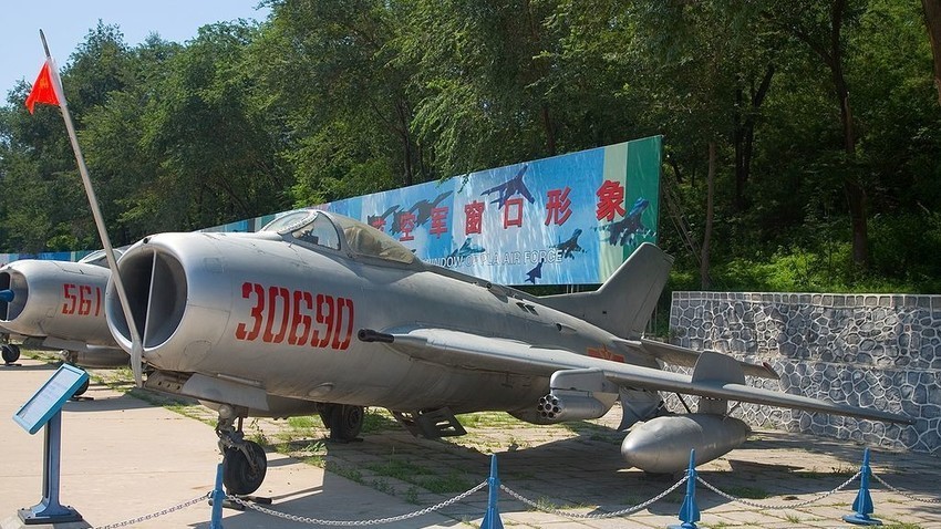 
Shenyang J-6

