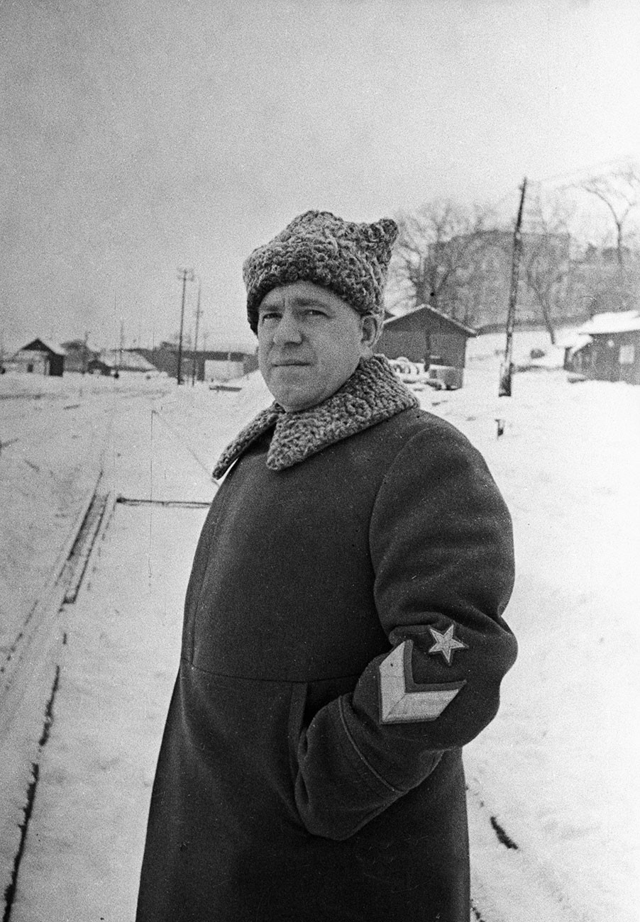 O general  Gueórgui Jukov na frente de batalha, 1941.