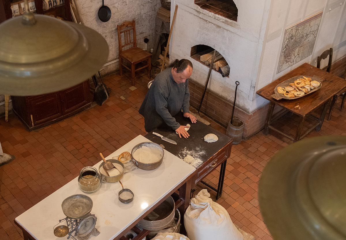 At the Kalachnya museum in Kolomna.