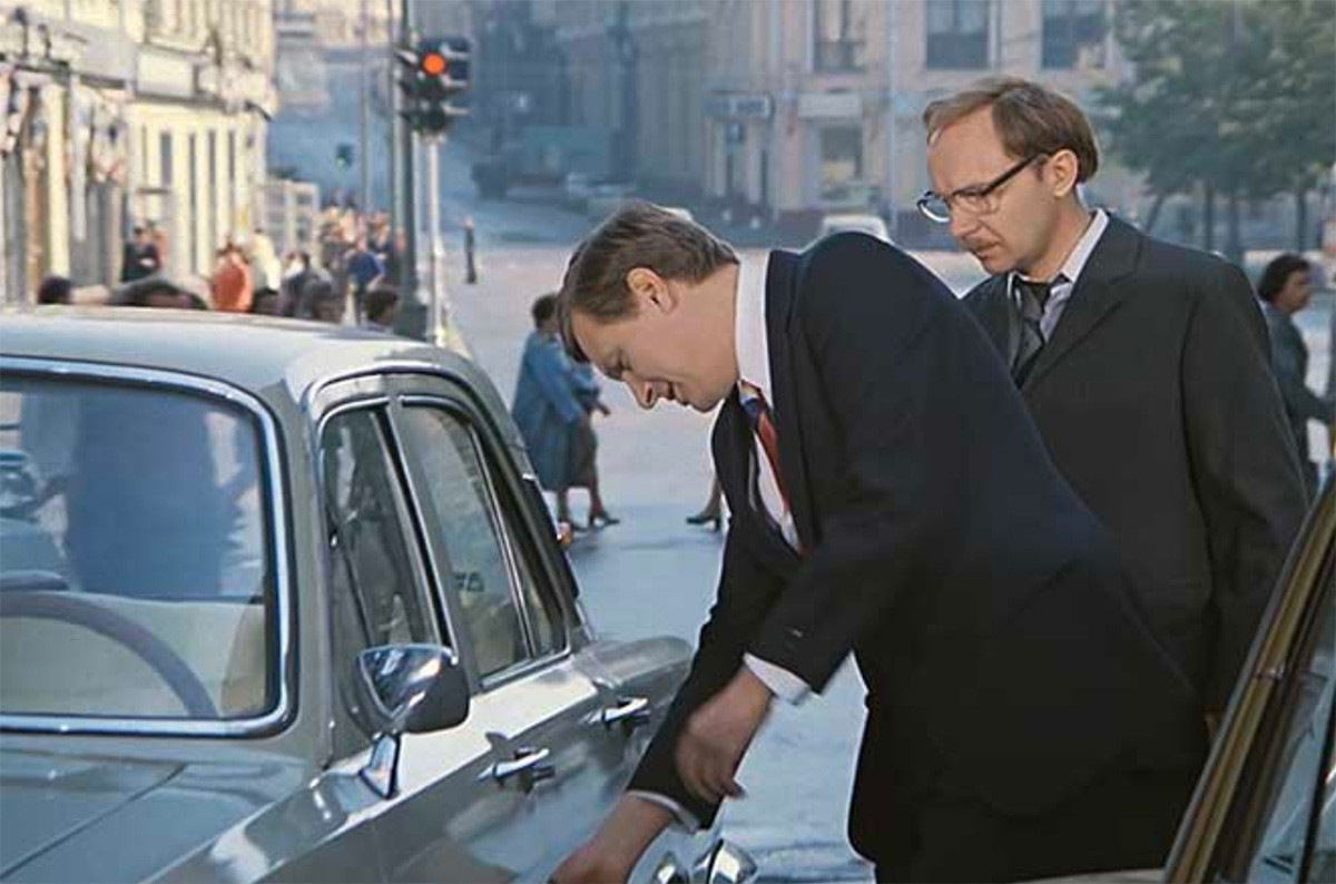 Cuplikan film 'Office Romance'.