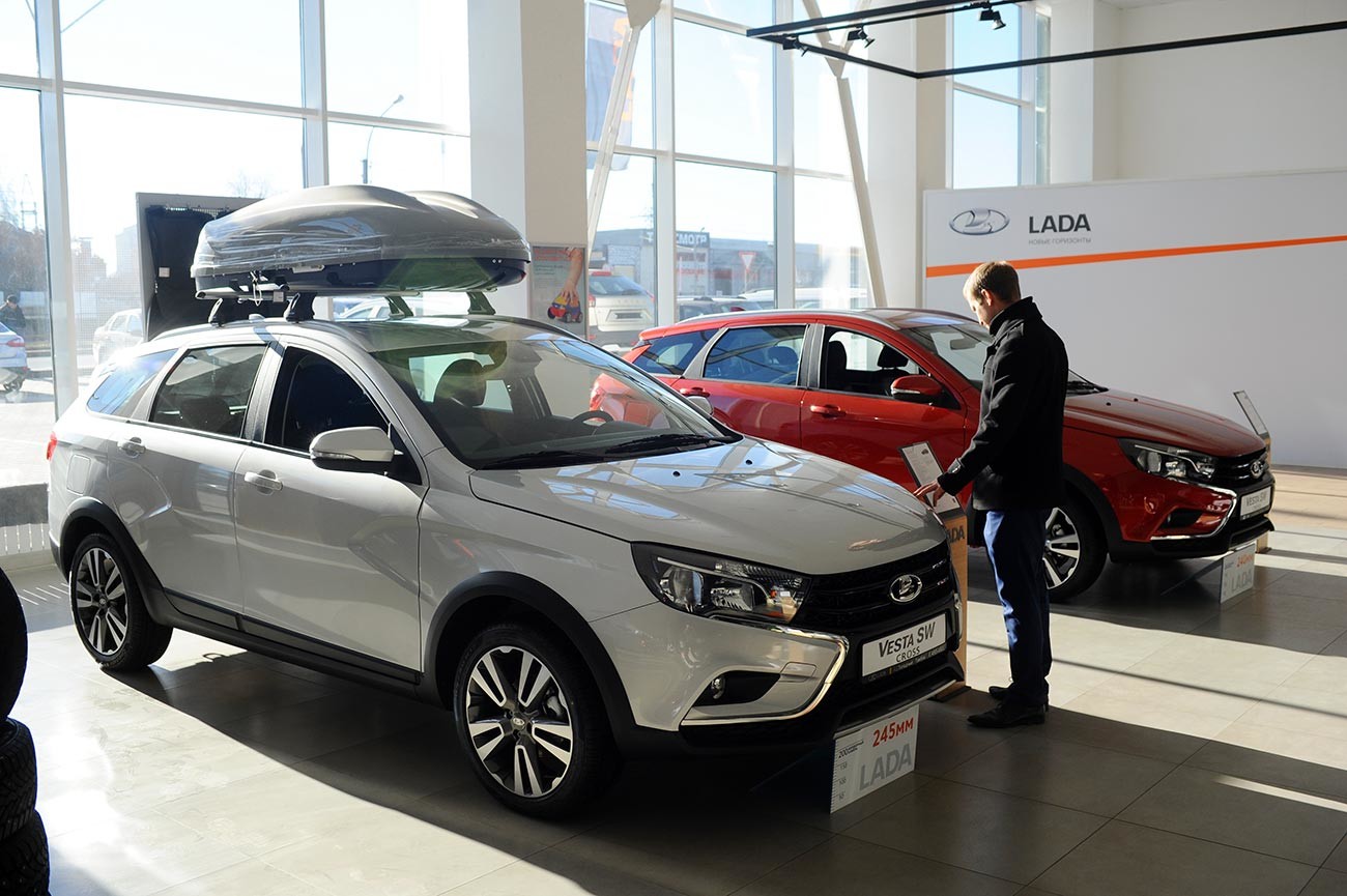 lada travel