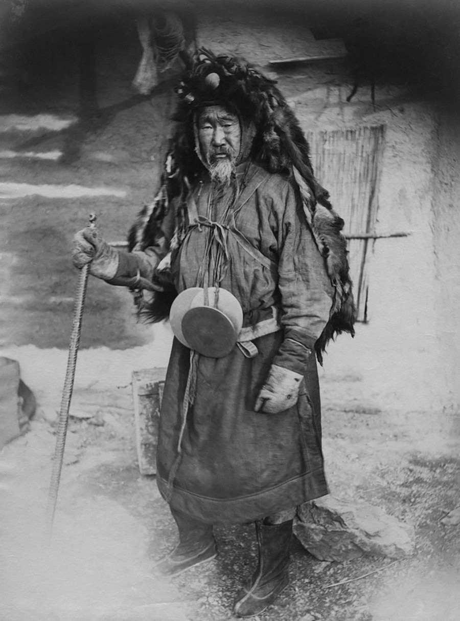 Shaman. Date of shooting: 1900s