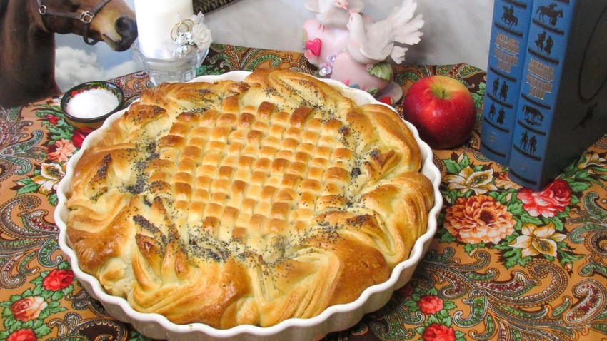 Kurnik: A Wedding Dish for One Hen of a Bride - The Moscow Times