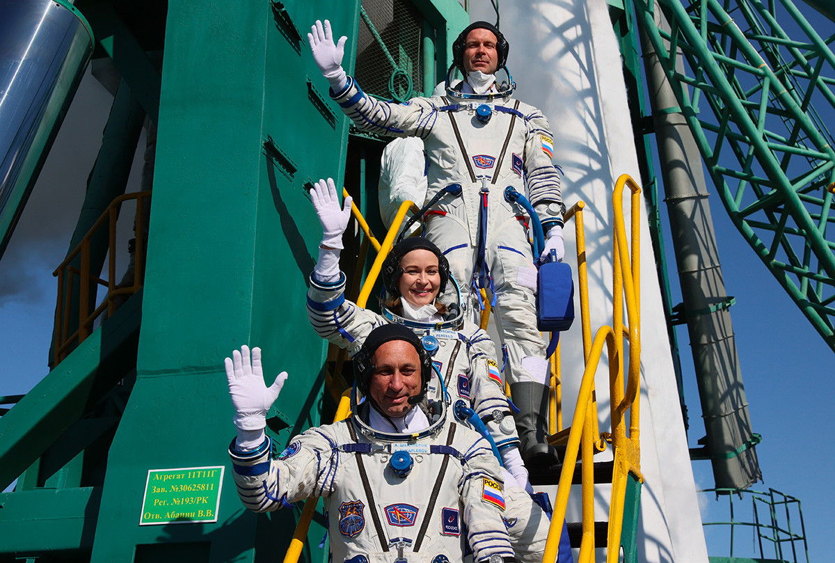 Klim Chipenko, Ioulia Peressild et le cosmonaute Anton Chkaplerov