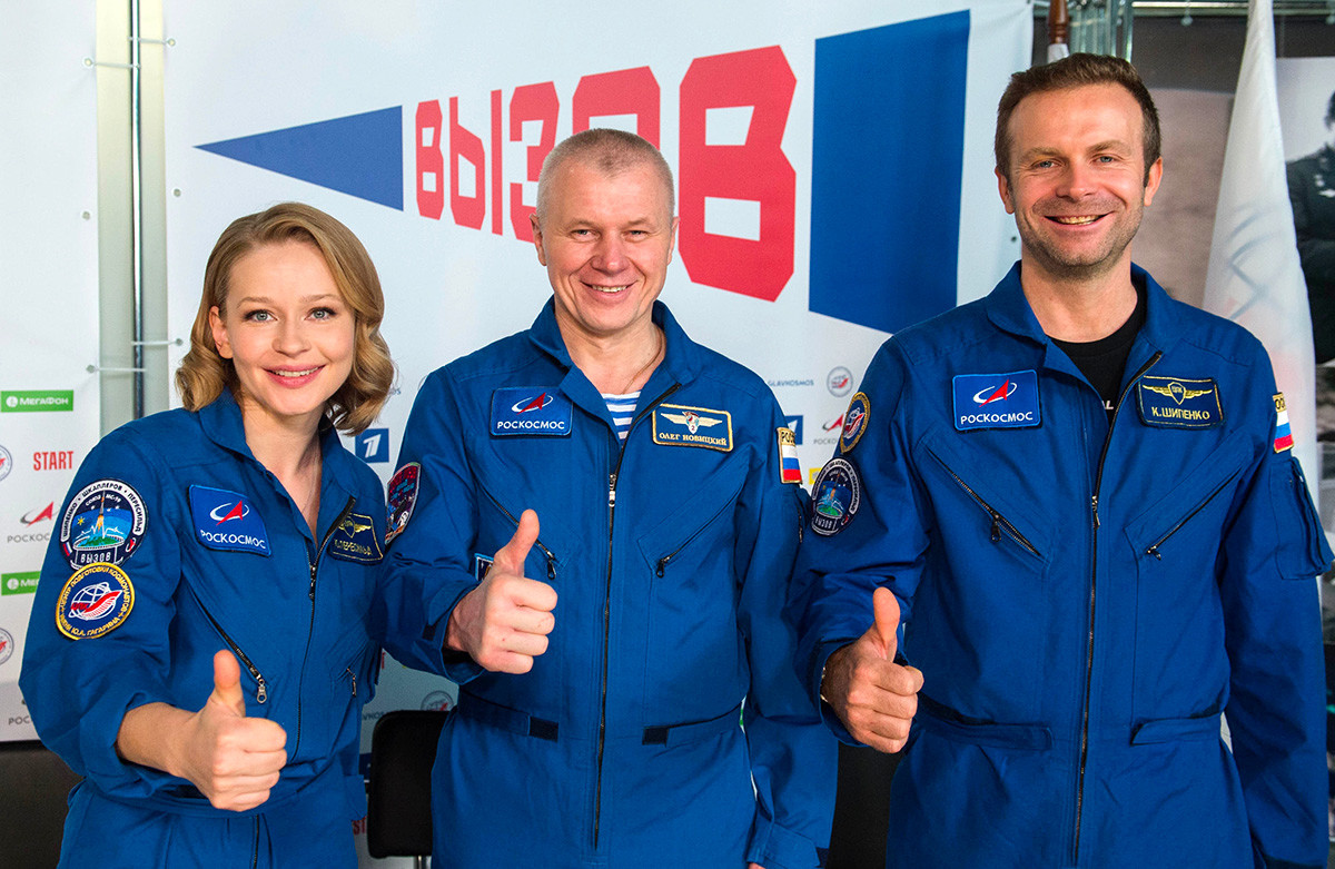Peressild, le cosmonaute Oleg Novitski, et Chipenko