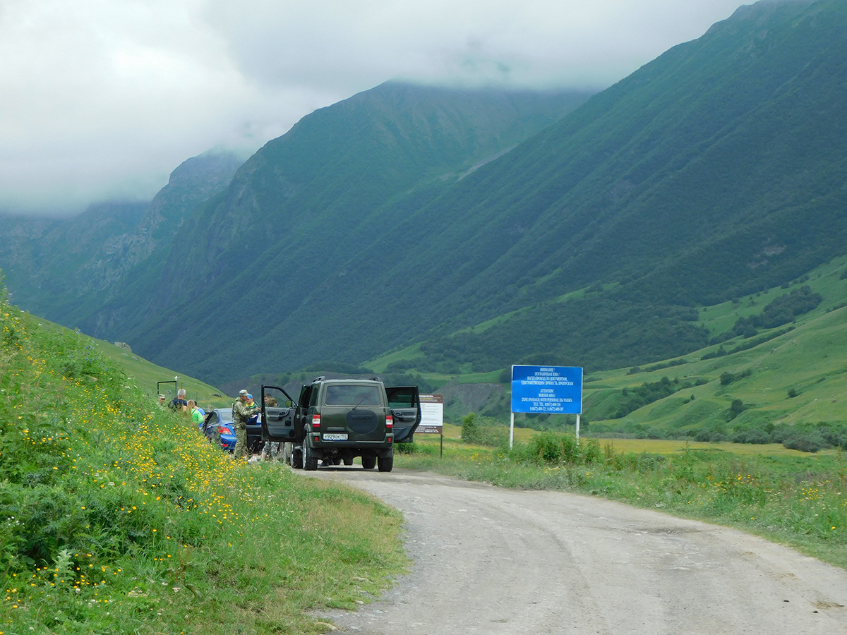 Zona perbatasan di Ossetia Utara, Kaukasus.