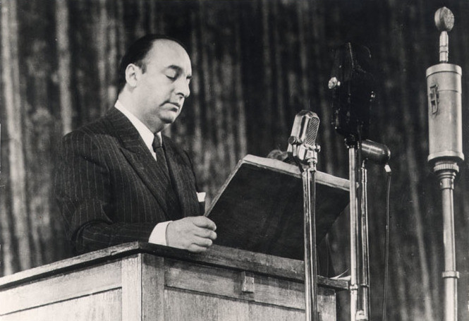 Pablo Neruda, durante una visita a la URSS en 1950