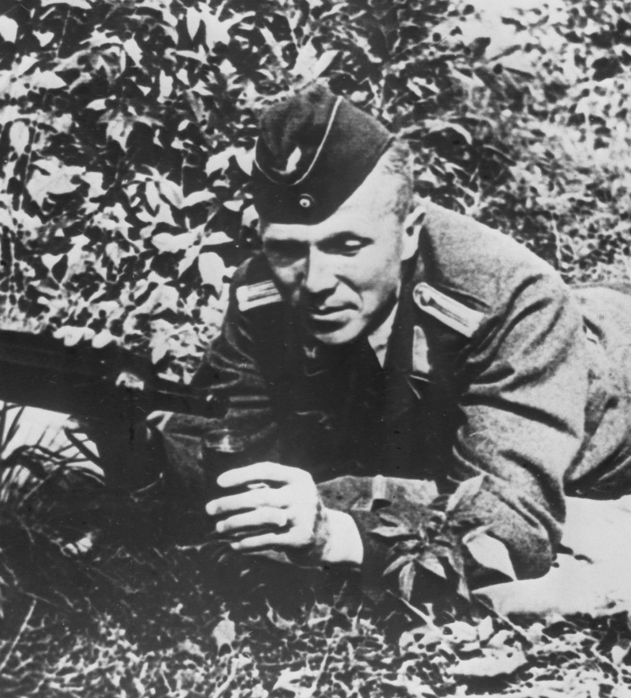 Совјетски обавештајац Николај Кузњецов у униформи немачког официра.