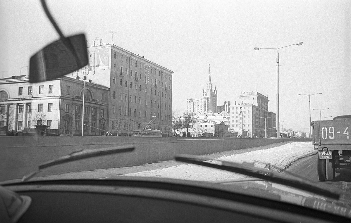 Moscou. Au volant le long de la Ceinture des Jardins, années 1970
