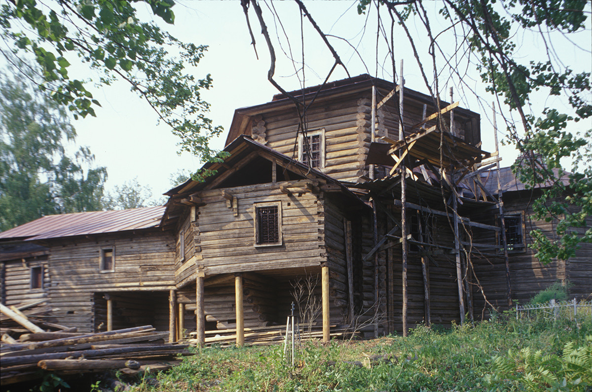 Iglesia de Elías el Profeta. Vista sureste antes de la restauración. 15 de julio de 1999.