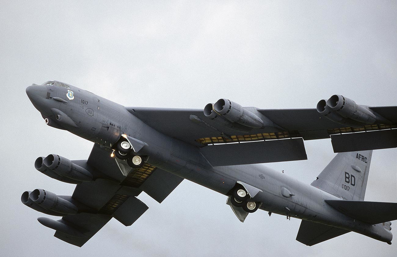 Стратешки бомбардер Boeing B-52H Ваздухопловних снага САД.