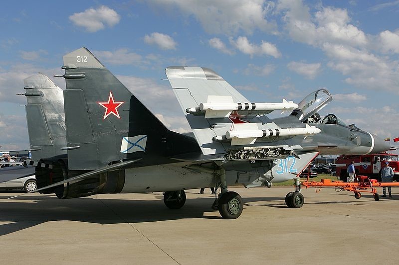 Versão para Marinha russa de um MiG-29, o MiG-29K, na MAKS 2005
