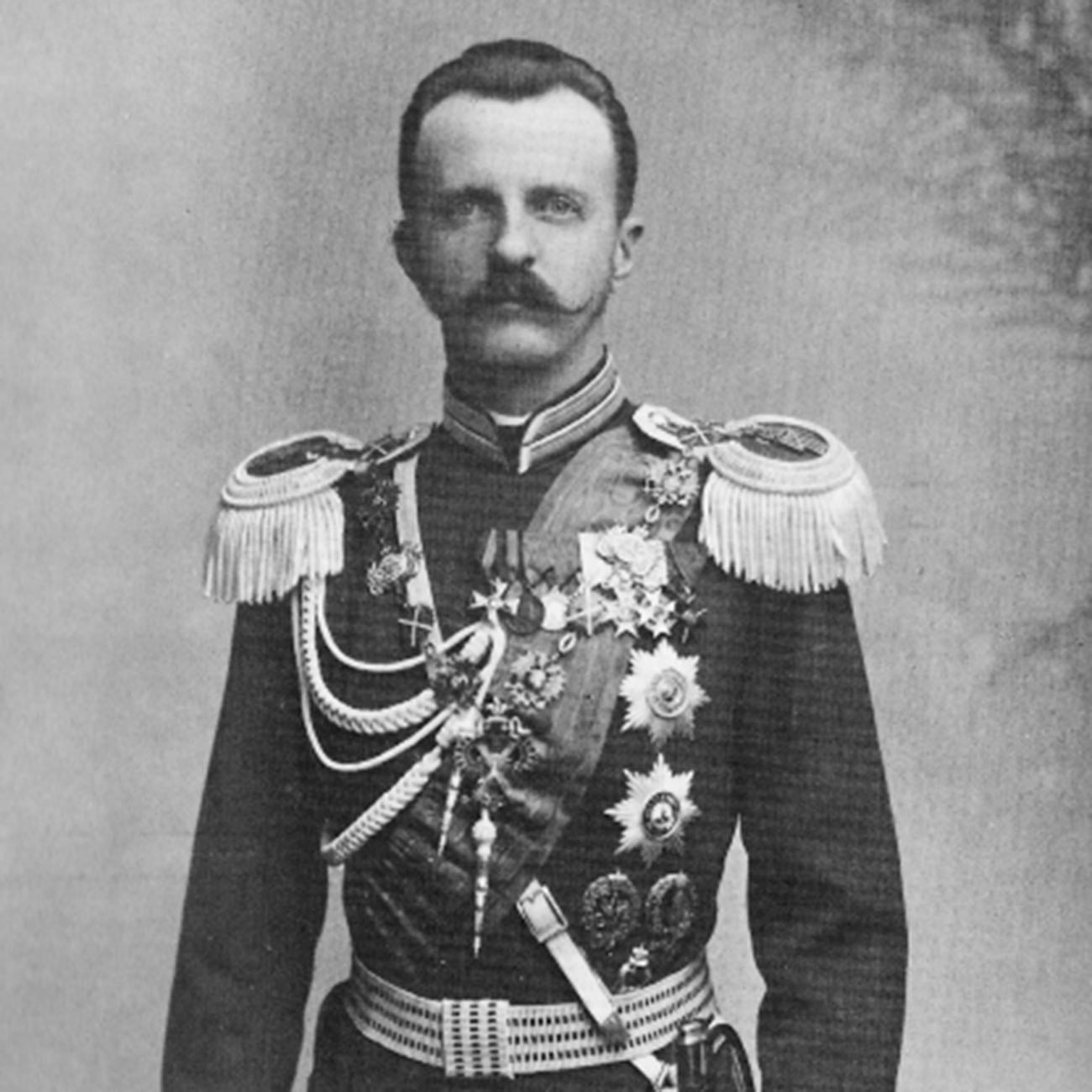 Grão-duque Pedro Nikolãevitch.