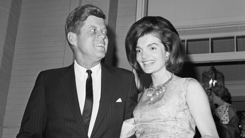Prijs Uitverkoop historisch How a Russian designer invented Jackie Kennedy's iconic look - Russia Beyond