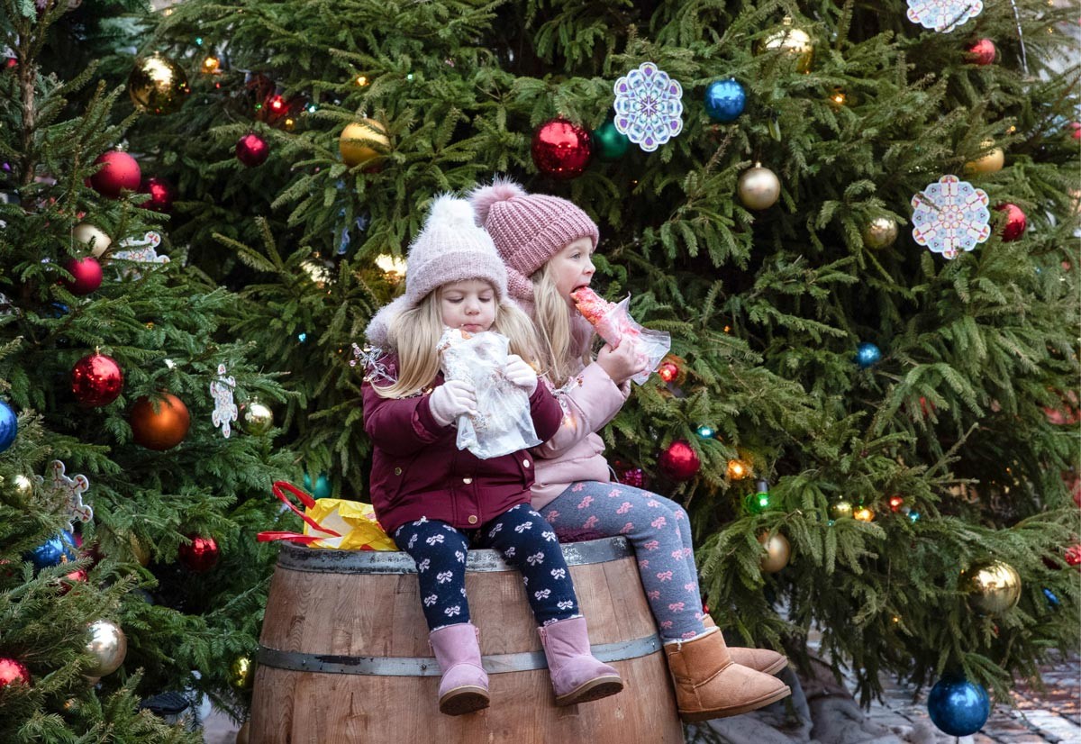 Kids at the Christmas market on the Red Square