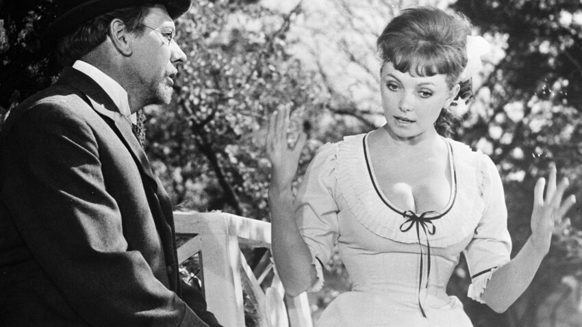 Imagen de la película 'La dama del perrito' dirigida por Iósif Jeifits, 1960.