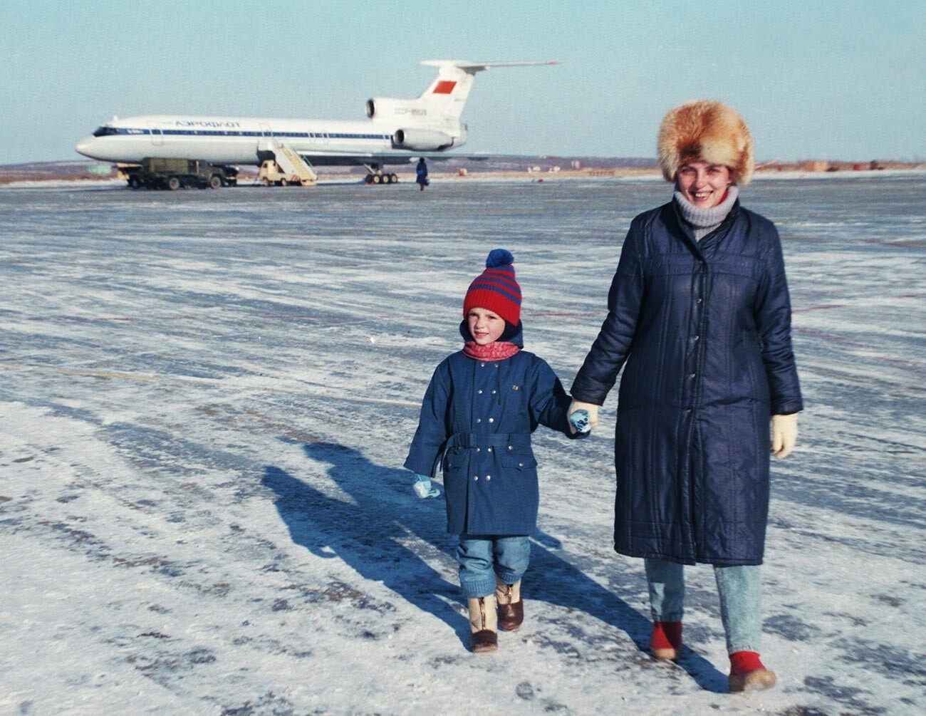 ラリーサ・サヴィツカヤと息子、1980年